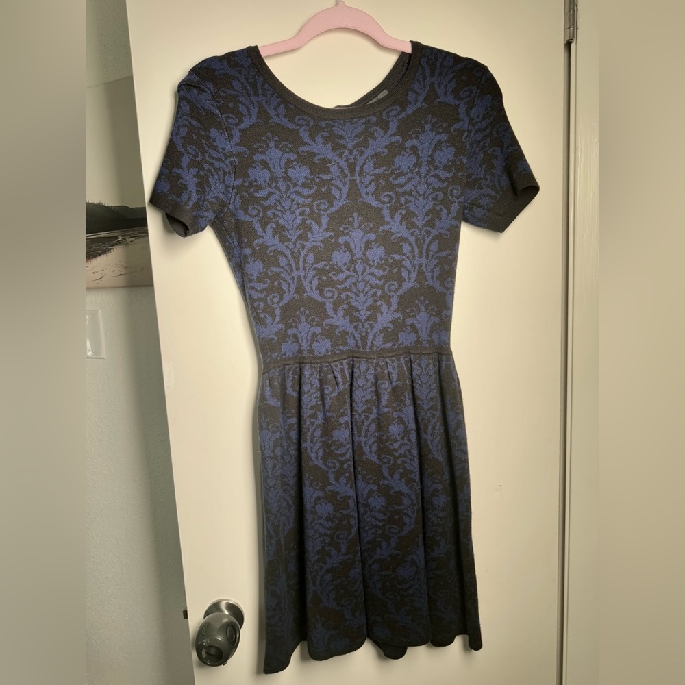 Romeo + Juliet Blue & Black Sweater Dress Sz Small - Picture 3 of 7